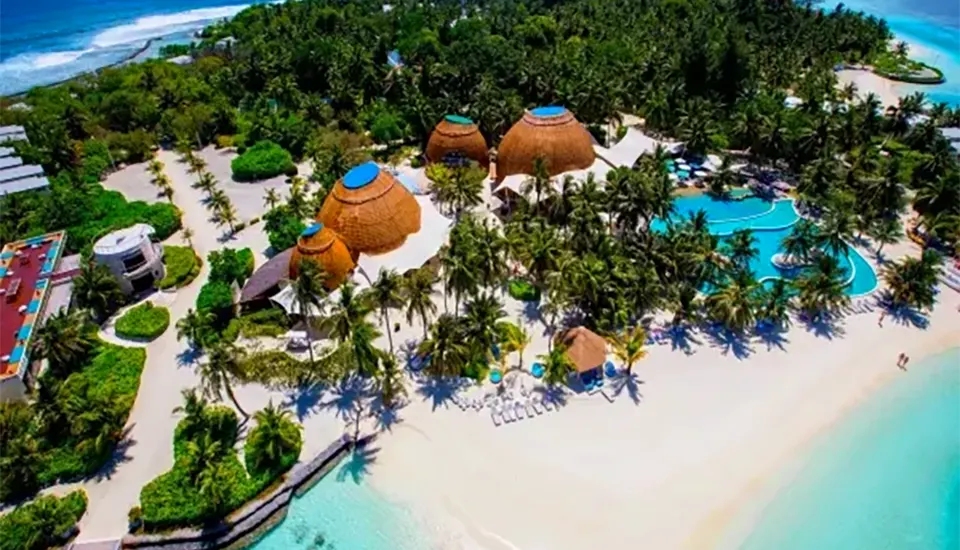 هتل هالیدی این ریزورت کاندوما مالدیو